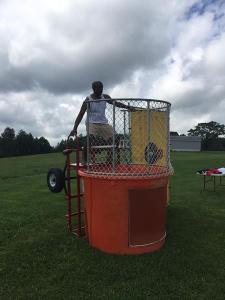 photo 1412616608830391